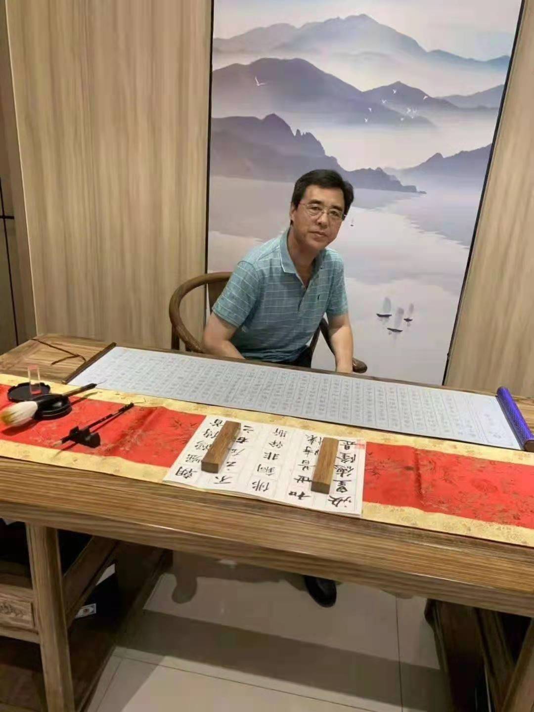 刘永忠.jpg