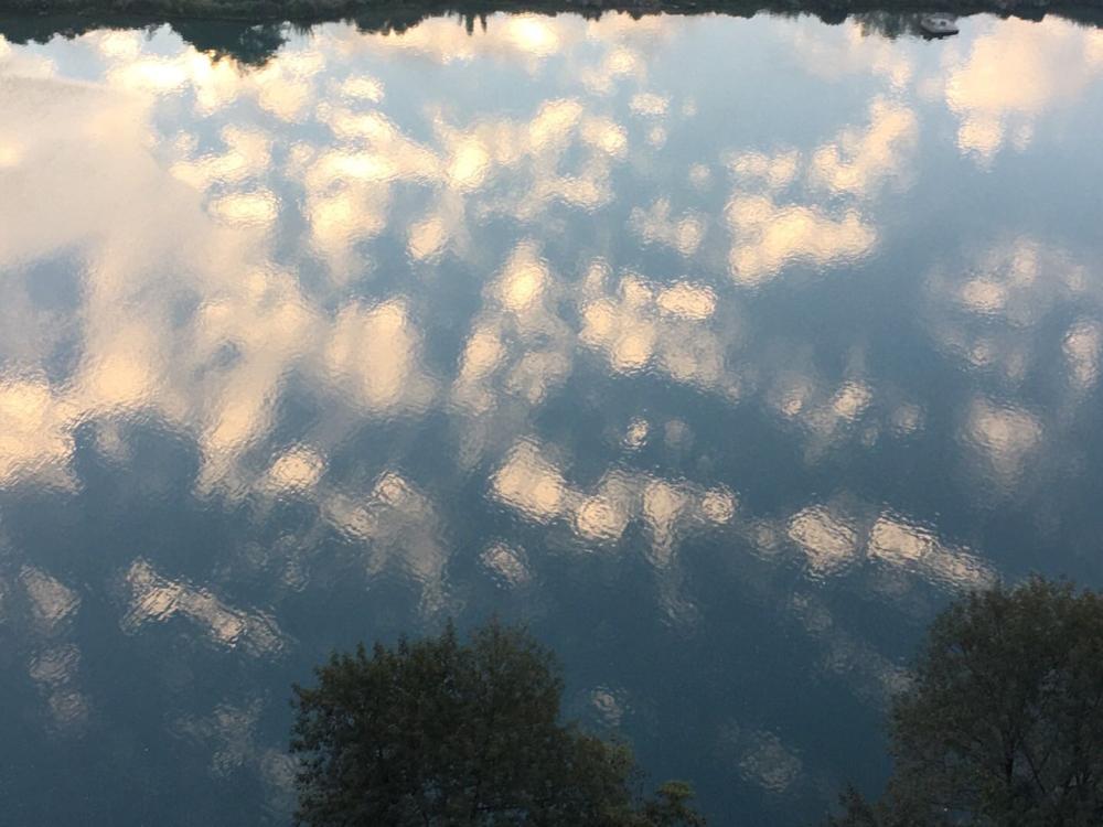 朝霞3.jpg
